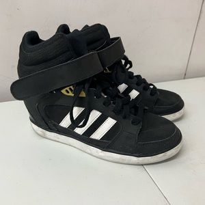 Adidas women’s high top wedges sneakers / size 9